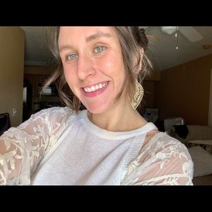 Meet your Posher, Hailey